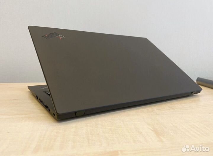 Thinkpad X1 Carbon gen 8