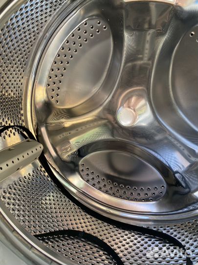 Продам машинку автомат б/у