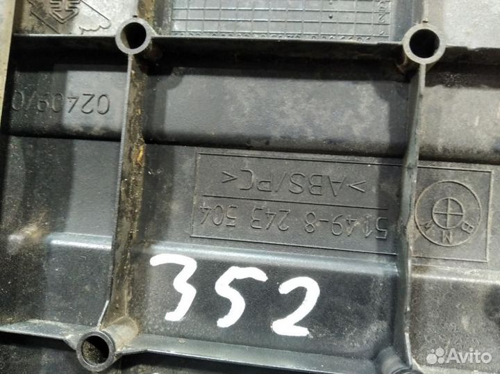 Обшивка крышки багажника Bmw X5 e53 2000-2007