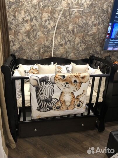 Детская кроватка с матрасом