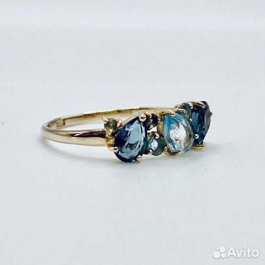 Золотое кольцо с топазом