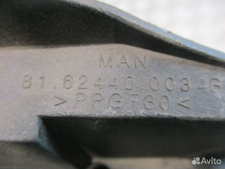 Кронштейн накладки стойки MAN 81624400034