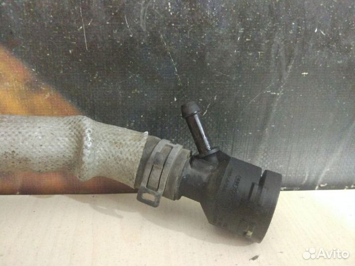 Шланг системы охлаждения Volkswagen Passat B6