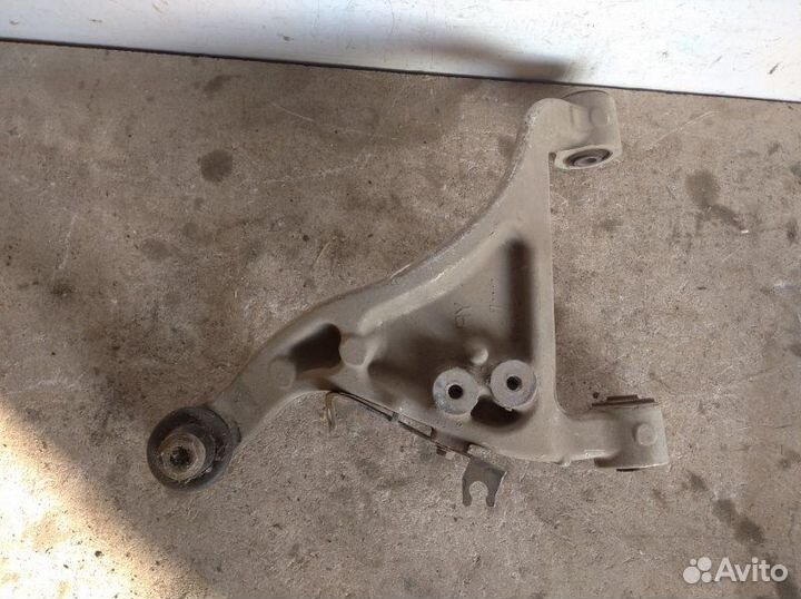 Рычаг подвески верхний задний левый Nissan Teana