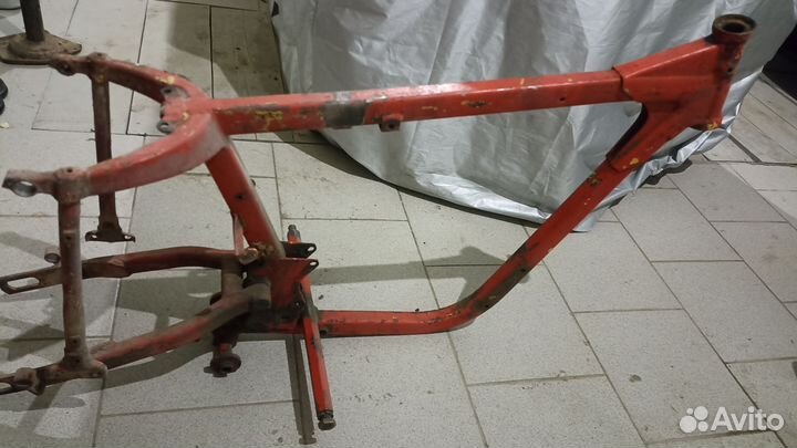 Запчасти от мотоцикла ява 250-360. Старушка