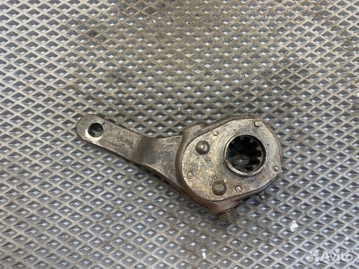 Трещетка тормозная правая