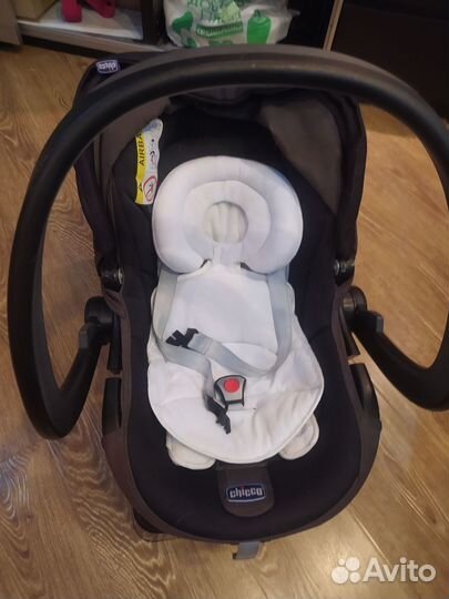 Детское автокресло от 0 chicco