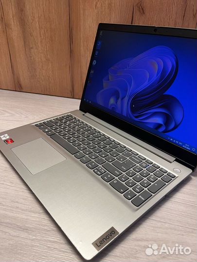 Свежий Lenovo Ideapad 3