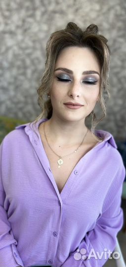 Причёски и макияж