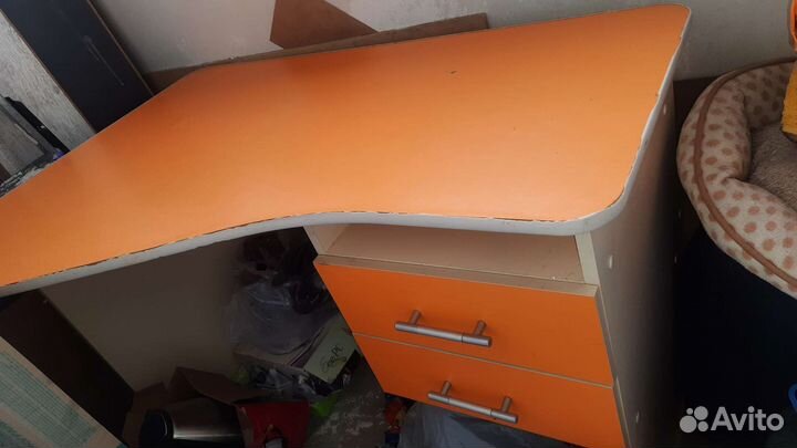 Письменный стол для школьника бу