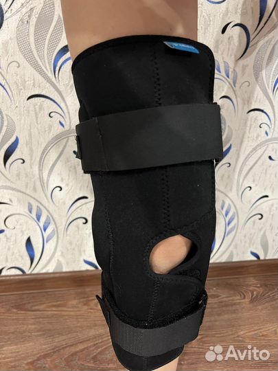 Бандаж на колено L