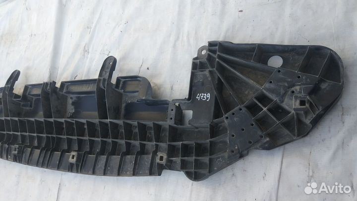 Пыльник переднего бампера Camry XV70 5261833060