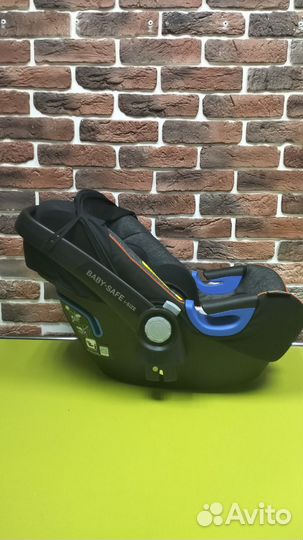 Автолюлька Britax Roemer Baby-Safe i-Size