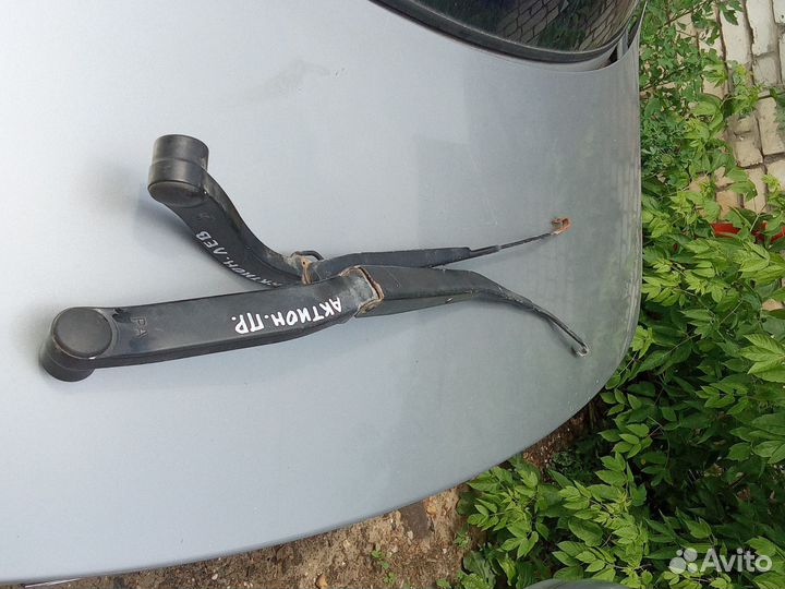 Поводки дворников ssangyong actyon NEW