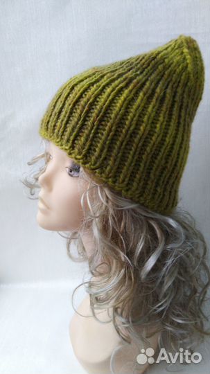 Шапка новая. Зелёная. Ручная вязка