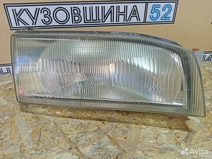Фара правая Toyota Sprinter Carib AE115 (97-02г) б