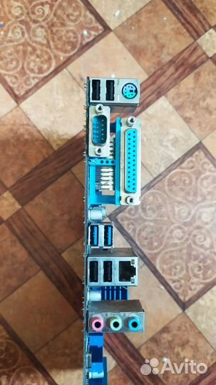 Материнская плата с процессором