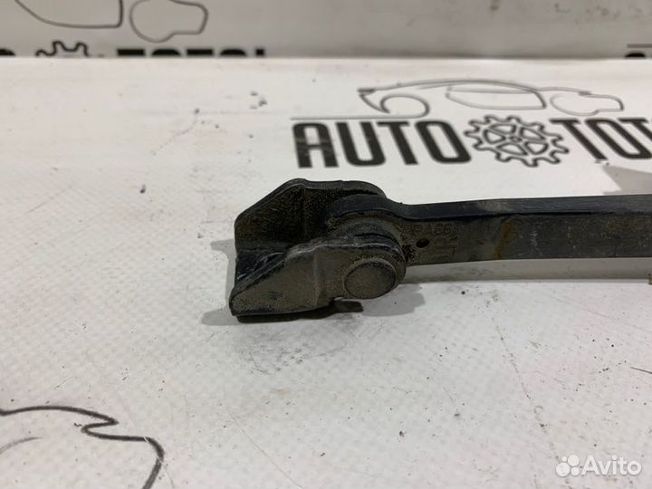 Ограничитель двери задний левый Opel Corsa D