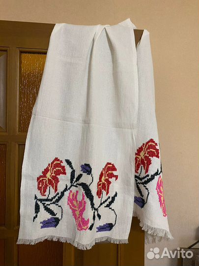 Полотенце вышитое вручную