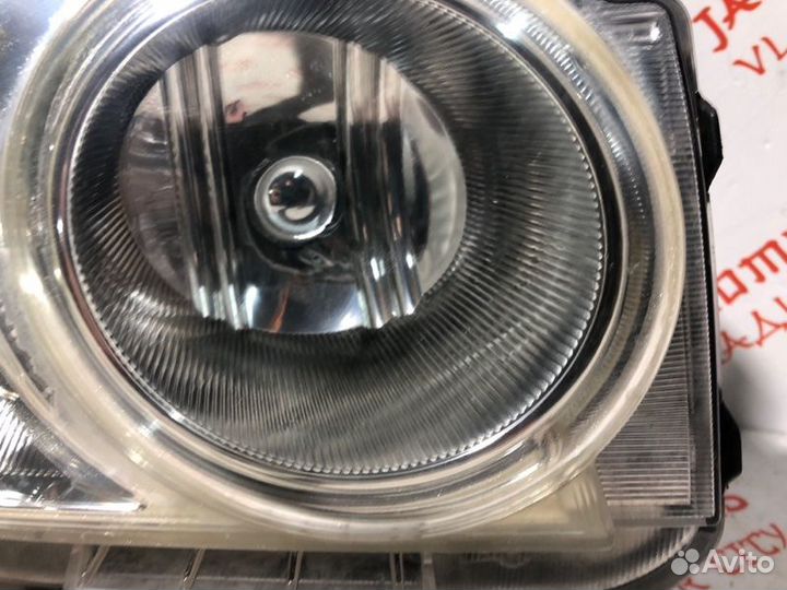 Фара ксеноновая правая Nissan X Trail T31 2.0 MR20