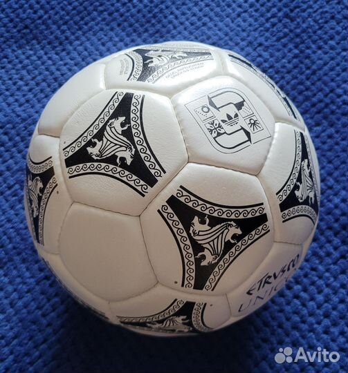 Футбольный мяч adidas Errvsco unico 1990