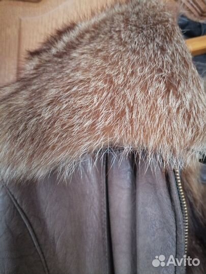 Мужская зимняя куртка (мех наверное волк)