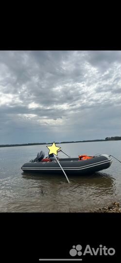 Лодка с мотором