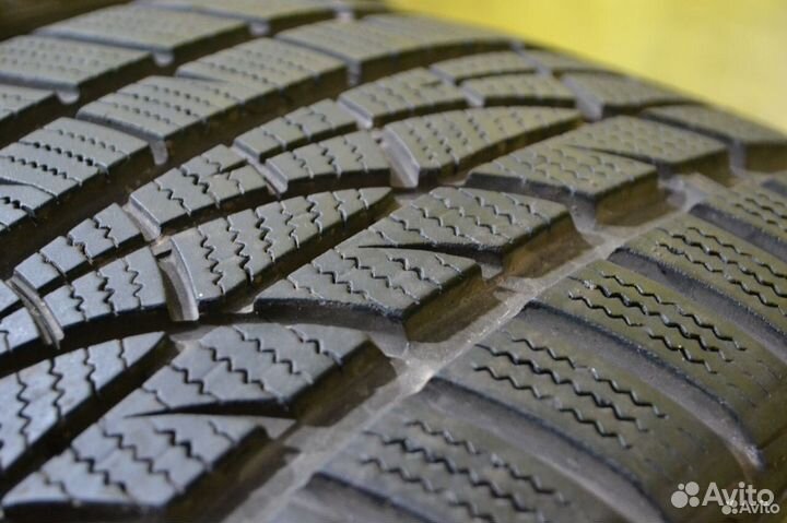 Hankook Winter I'Cept Evo 235/40 R18