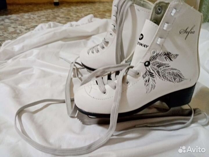 Коньки фигурные детские