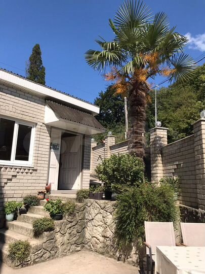 Дом 330 м² на участке 6 сот.