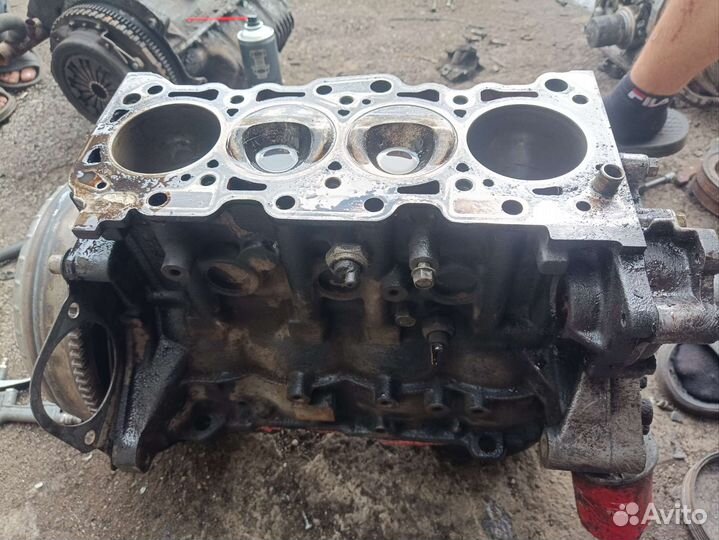 Блок двигателя 4G15