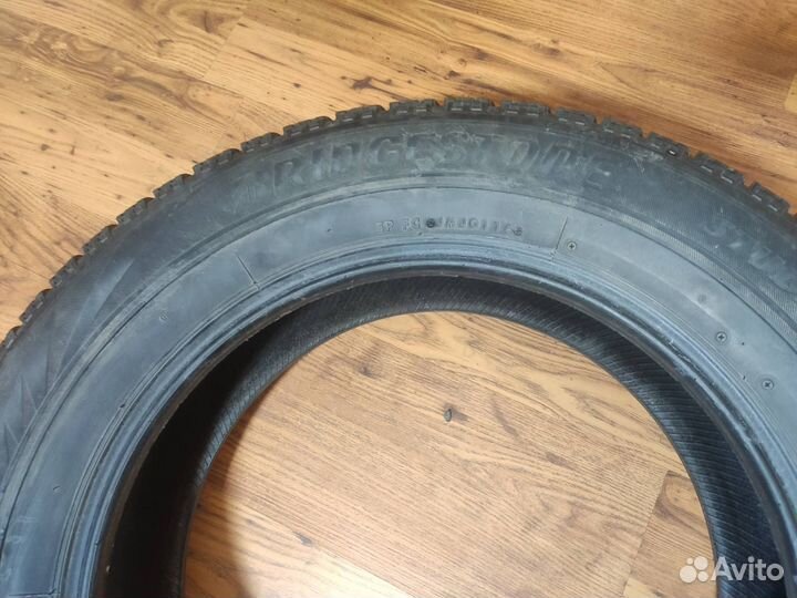 Bridgestone Blizzak VRX 225/60 R17