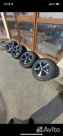 Bridgestone Blizzak LM-005 3.25/65 R16