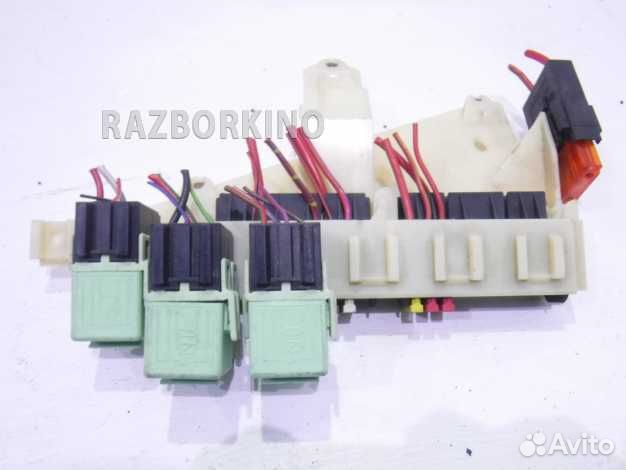 Блок предохранителей 61138371884