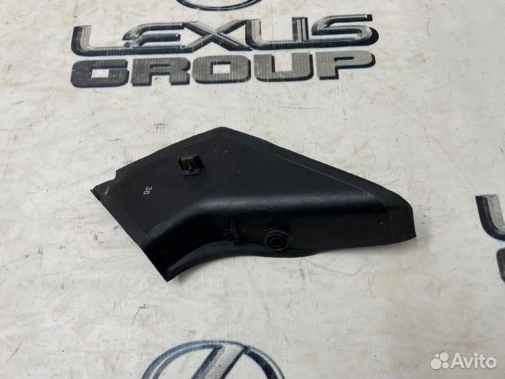 Накладка фары прав. зад. Land Rover Range Rover