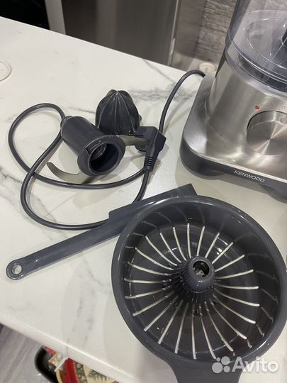 Кухонный комбайн kenwood, новый FRM250
