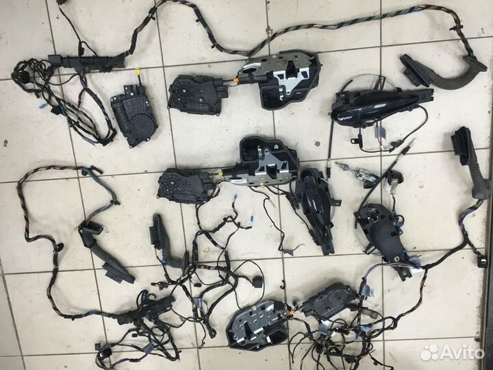 Доводчики дверей BMW X5 E70 X6 E71