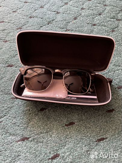 Новые очки с футляром