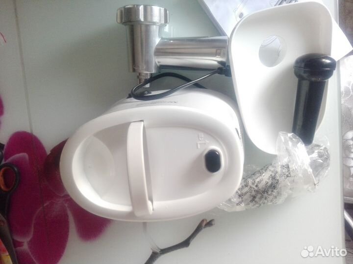 Электромясорубка новая moulinex