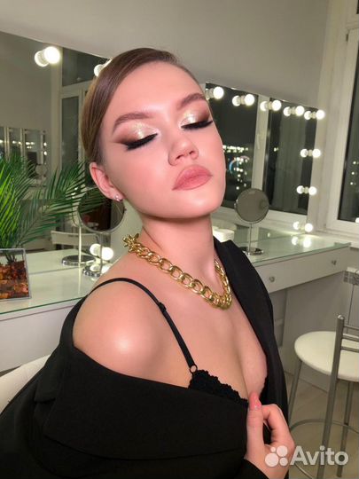 Визажист. Макияж и прически. Обучение макияжу