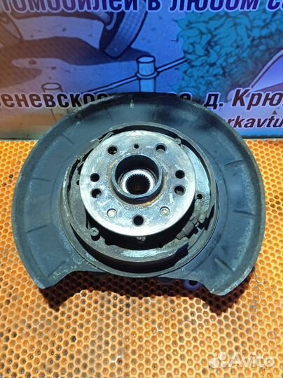 Кулак задний правый Mercedes-Benz GL-класс