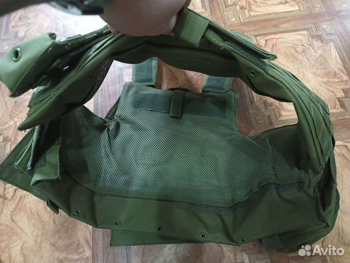 Разгрузочный жилет Бронежилет