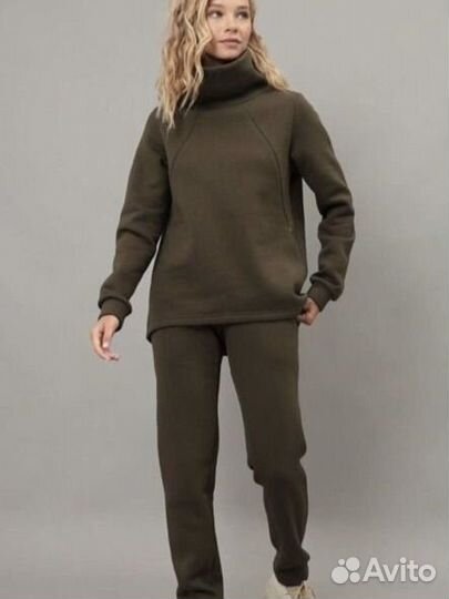 Теплый костюм для кормления