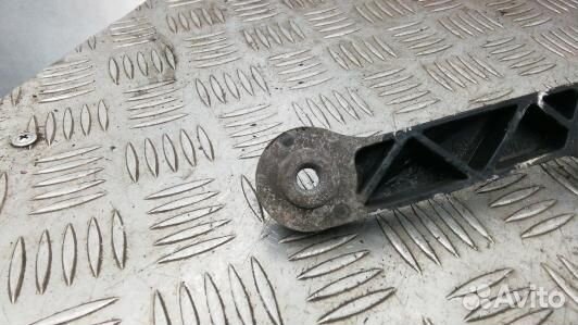 Щеткодержатель лобового стекла volvo S60 1 (NBE09O