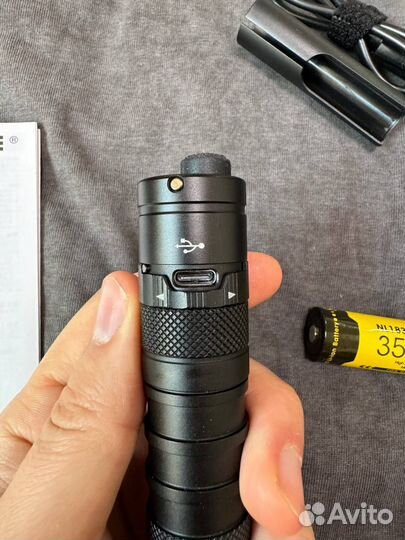 Nitecore P22R - тактический фонарь