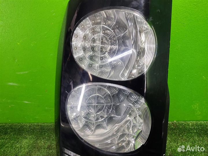 Фонарь задний наружный левый Land Rover Discovery