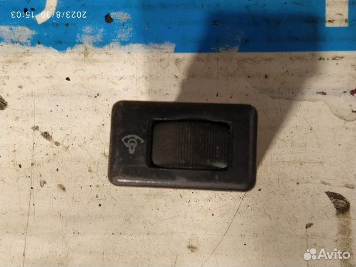 Кнопка режима подвески Nissan Maxima A33 00-06