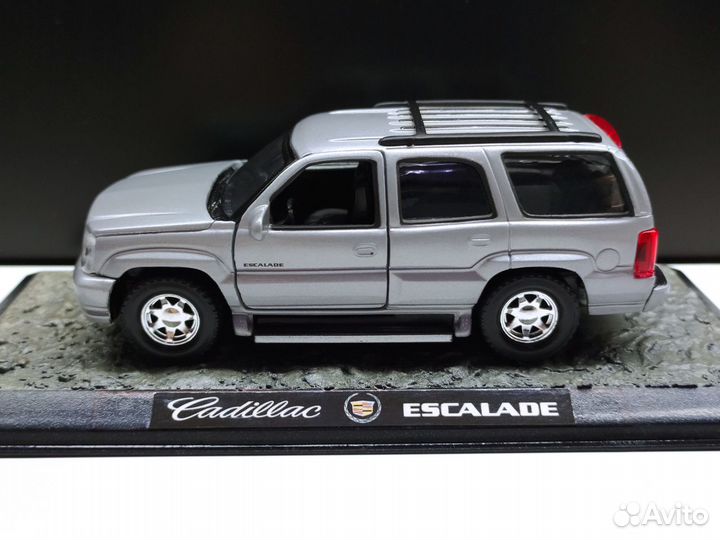 1:43 Cadillac Escalade