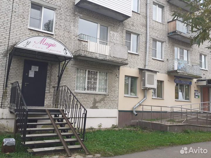 Мастера маникюра, ресничек, бровисты, парикмахеры