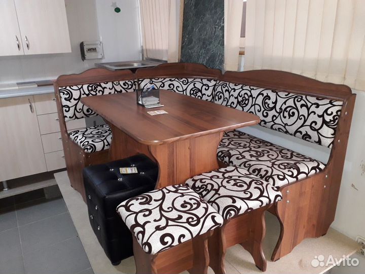 Кухонный уголок